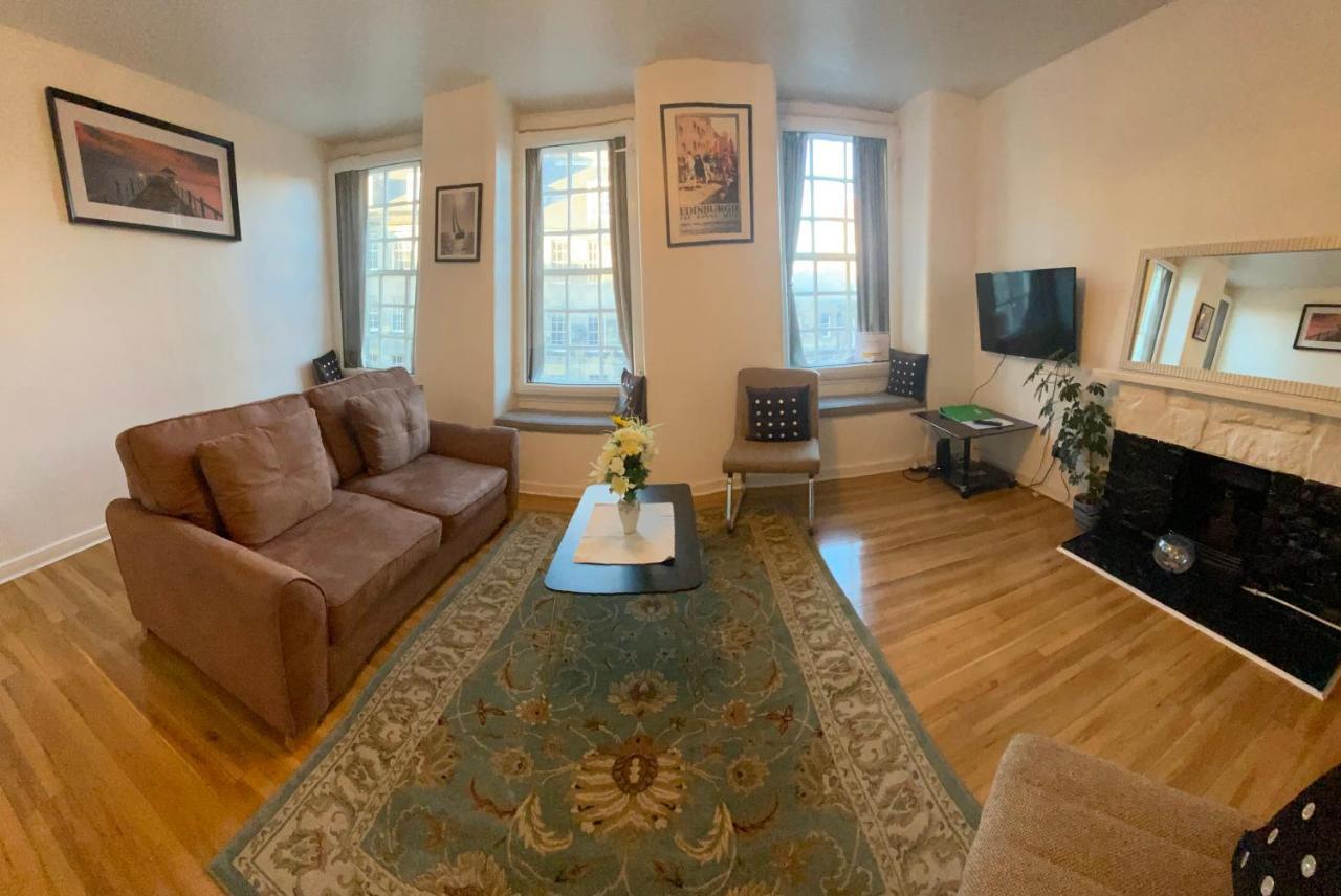 Old Town View Apartment إدنبرة المظهر الخارجي الصورة
